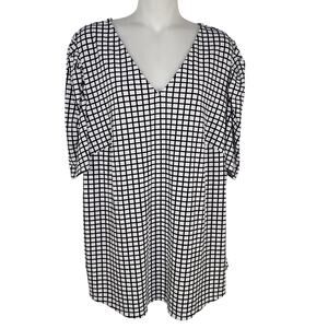 Adrianna Papell Women Blouse Top 1X Plus Black White Check V Neck Pleated Sleeve
